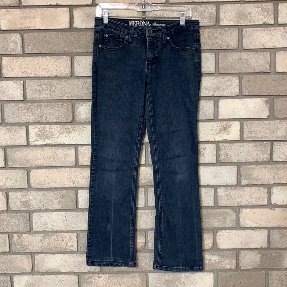 3for$20 bootcut size 6 short